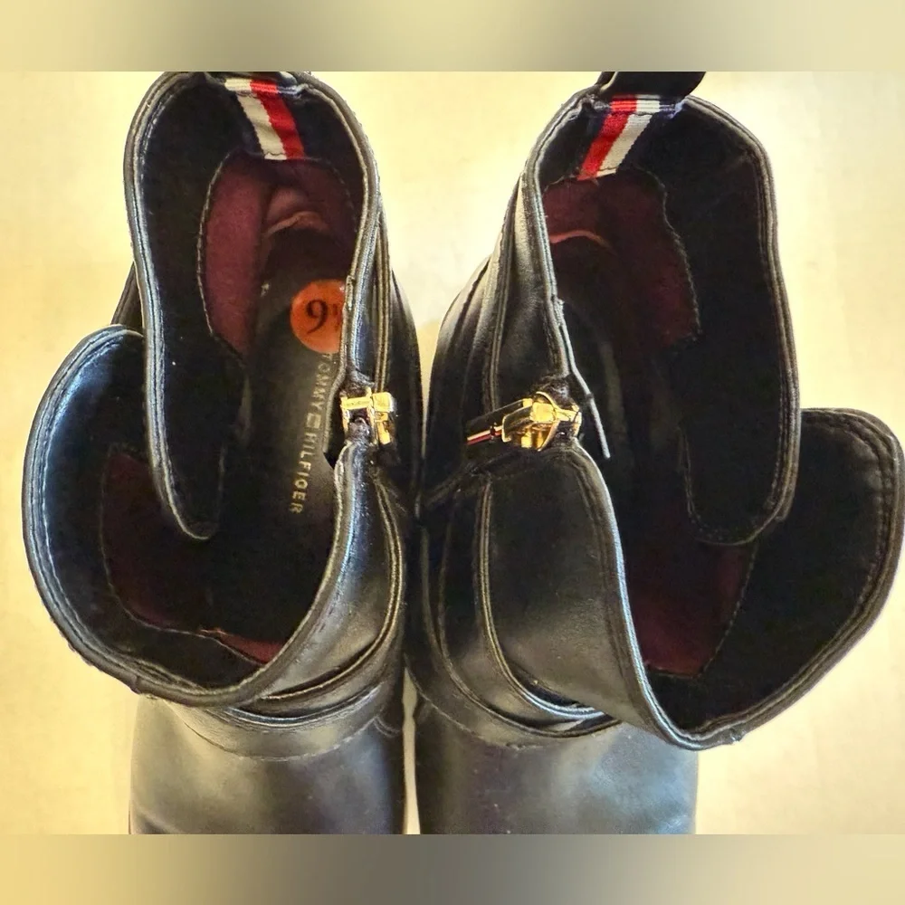 TOMMY HILFIGER FEINNIE ANKLE LEATHER BLACK BOOTS 9.5